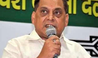 जातिए जनगणना पर बीजेपी के पलटवार में खड़े हुए राजद प्रवक्ता नीरज कुमार  ..