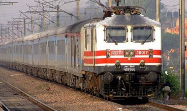 बिहारवासियों  के लिए बेहद खुशखबरी -बिहार के लिए चलेगी चार  स्पेशल ट्रेनें ..