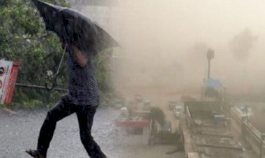 बिहार में तेज आंधी से पलटा ट्रैक्टर -ले ली दो लोगों की जान ..