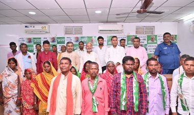 नीतीश कुमार जी ने अपनी कुर्सी मुसहर भुइया समाज को दिया था न कि जीतन राम मांझी को - सन्तोष निराला