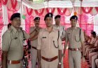आरा : प्रोमोशन पाने वाले पुलिस अफसरों के कंधो पर एसपी प्रमोद कुमार ने लगाया स्टार...