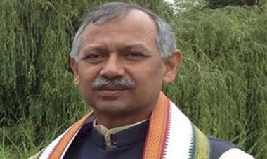 लोकसभा विशेषाधिकार समिति ने पटना के सात अधिकारियों को दिल्ली तलब किया है..जानिए कौन कौन है शामिल ?