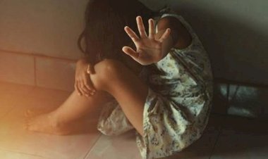 पापी निकला प्रिंसिपल! छुट्टी के बाद ट्यूशन पढ़ाने के दौरान बच्ची से स्कूल में रेप...