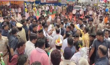 नीतीश को गुलदस्ता नहीं दे पाए सांसद सुदामा प्रसाद, आरा में अच्छे-अच्छों को कमांडो ने छुड़ाया पसीना...