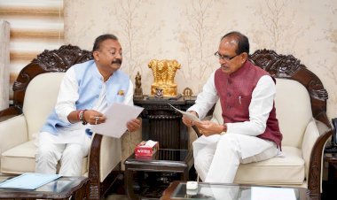 नई दिल्ली में श्री अशोक चौधरी, मंत्री ग्रामीण कार्य विभाग, बिहार सरकार वरीय पदाधिकारियों के साथ ग्रामीण विकास, कृषि एवं किसान कल्याण मंत्री, भारत सरकार, आदरणीय श्री शिवराज सिंह चौहान जी से स्नेहिल मुलाकात की