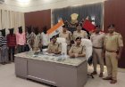 आरा : तनिष्क शो रूम लूटकांड में शामिल 10 अपराधी गिरफ्तार, गहनों को गलाकर बना दिया गया था बिस्किट...