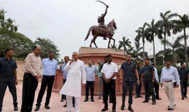 मुख्यमंत्री ने वीडियो कांफ्रेंसिंग के माध्यम से 'महिला संवाद' का किया शुभारंभ, महिला संवाद जागरूकता वाहनों को हरी झंडी दिखाकर किया रवाना