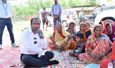 वीआईपी के राष्ट्रीय उपाध्यक्ष संजीव मिश्रा ने महिलाओं से की सीधी बातचीत, छातापुर में परिवर्तन की अपील...