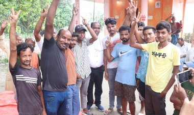 वीआईपी नेता संजीव मिश्रा ने झखारगढ़ में चलाया जनसंवाद अभियान भ्रष्टाचार के खिलाफ बिगुल, बोले