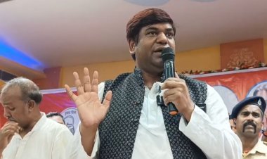 तेजस्वी की सभा में विवादित टिप्पणी पर भड़के मुकेश सहनी, कहा- अस्वीकार्य