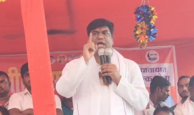 वीआईपी प्रमुख मुकेश सहनी ने नौहट्टा प्रखंड के डरहार चौक पर किया निःशुल्क नाव सेवा का शुभारंभ